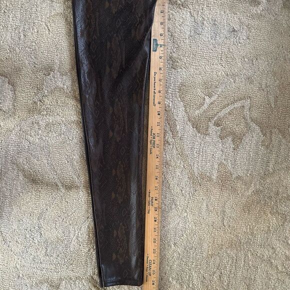 Spanx Faux-Leather Snakeskin High-Rise Leggings, Size L, New with tags - Picture 12 of 13